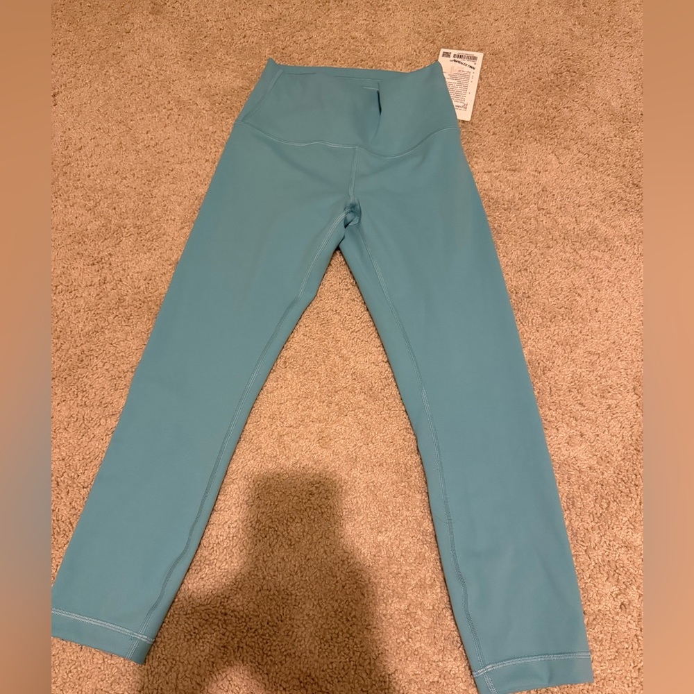 Lululemon winder train 23” crop